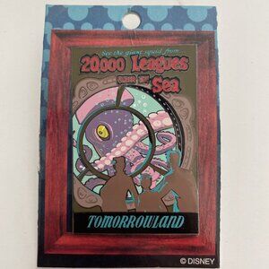 Disney 03 Disneyland Attraction Poster Series LE Pin TOMORROWLAND 20,000 Leagues